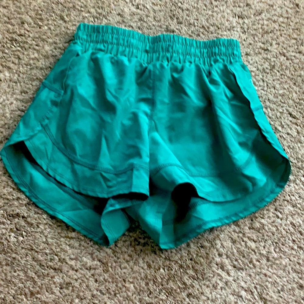 Athletic running shoes